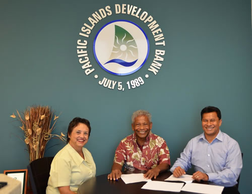 From left: Lourdes Leon Guerrero, PIDB Board Member and President of Bank of Guam, Tony Ganngiyan, Governor of Yap State, and Aren Palik, PIDB President & CEO